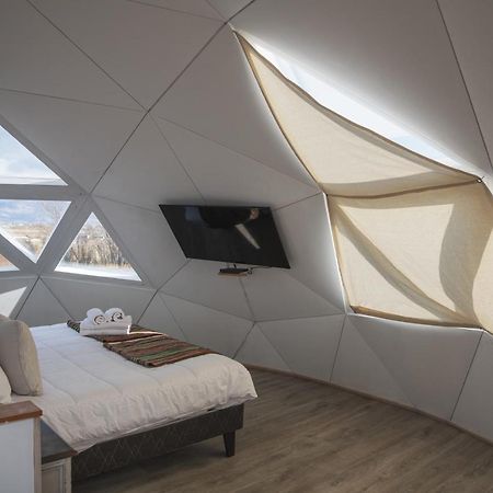 Domos By Toore Patagonia ปวยร์โตนาตาเลส ภายนอก รูปภาพ